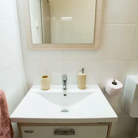 Omorfia * Kraljevica