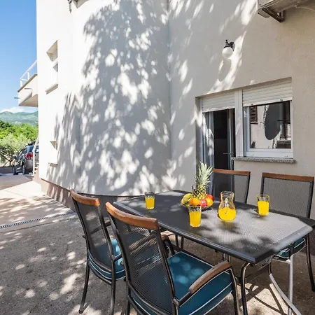 Omorfia Apartment *