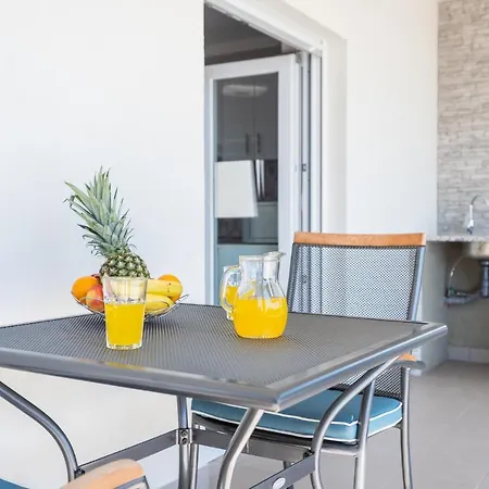 Omorfia * Kraljevica